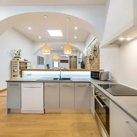 Villa Sea-view In + Shared Pool *