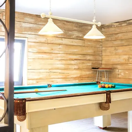 Sea-view In + Shared Pool