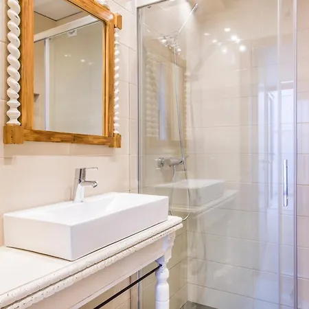 Sea-view In + Shared Pool Villa