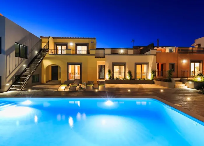 ヴィラ Sea-view In + Shared Pool