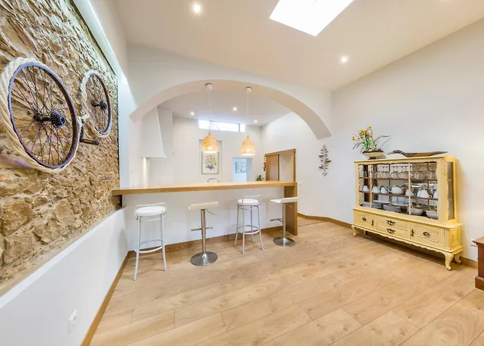 Sea-view In + Shared Pool ヴィラ Quelfes