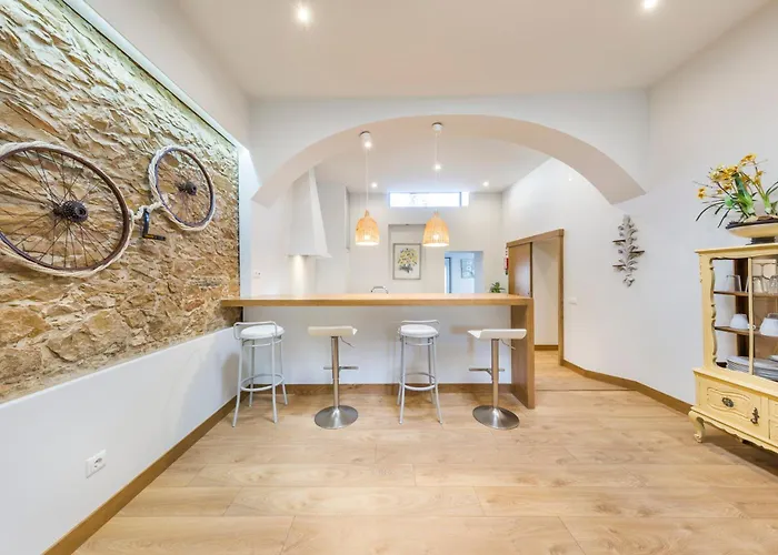 Sea-view In + Shared Pool *