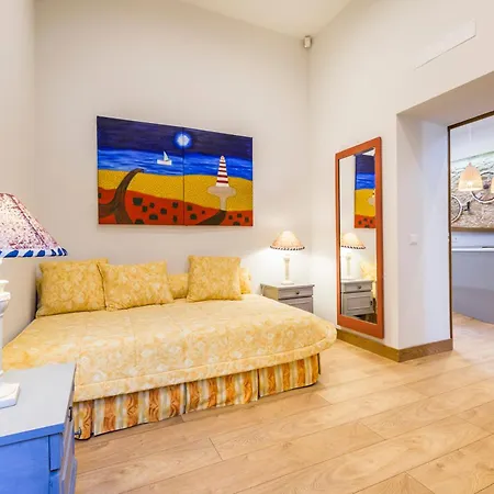 Sea-view In + Shared Pool