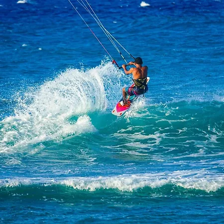 Sea-view In + Shared Pool 别墅